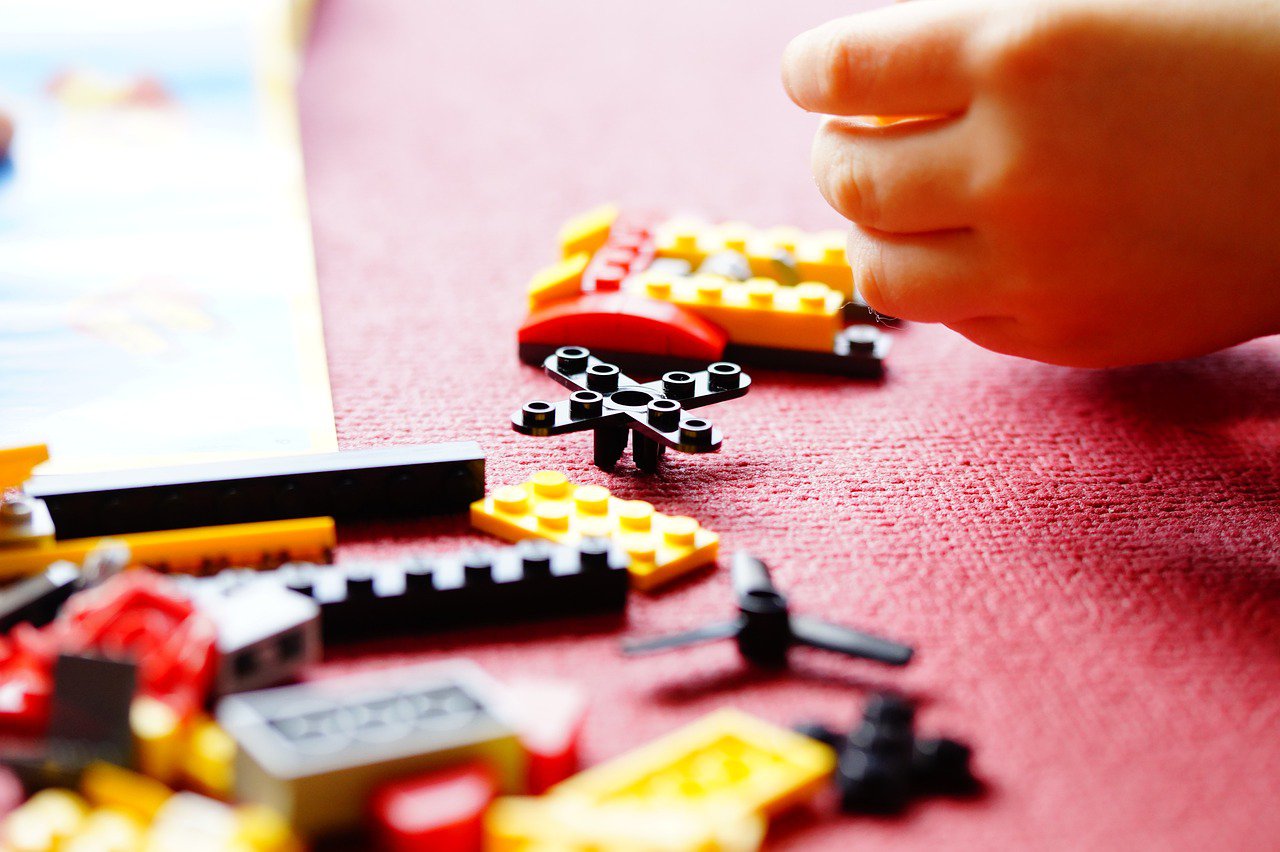  LEGO.