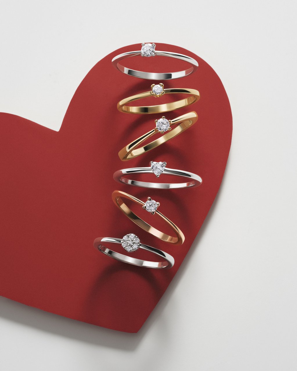 золоті каблучки для заручин